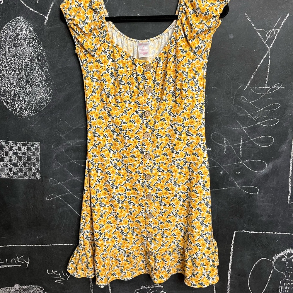 NO BOUNDARIES floral dress